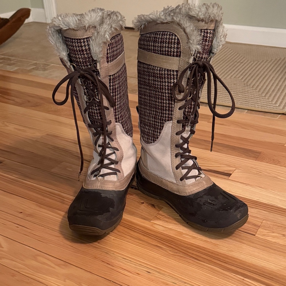 The North Face Plaid Fur-Trim Winter Boots